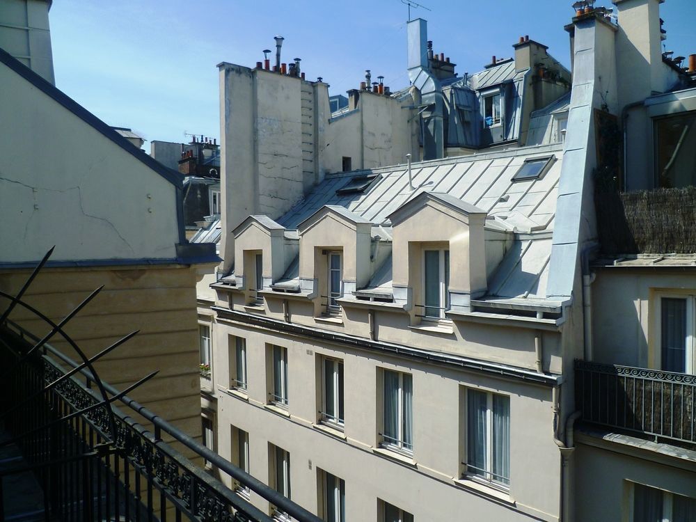 Hotel Central Saint Germain Paris Exterior photo